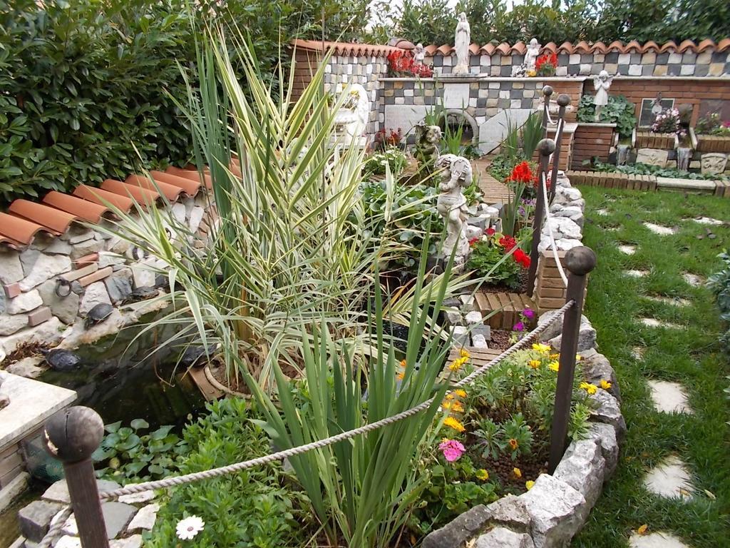 B&B Il Giardino Acquatico Coppito Esterno foto